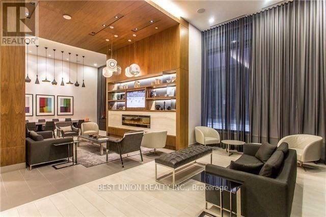 1502 - 295 Adelaide Street W, Toronto, Ontario  M5V 1P7 - Photo 2 - C12921554