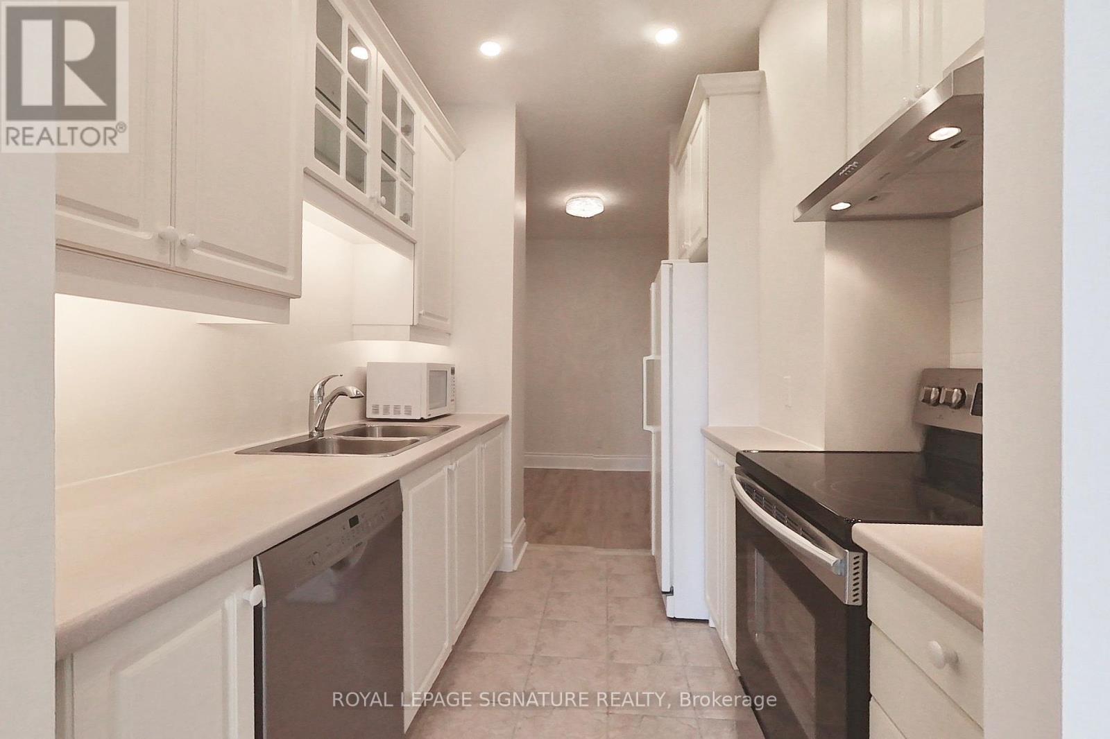 810 - 102 Bloor Street W, Toronto, Ontario  M5S 1M8 - Photo 9 - C12921584