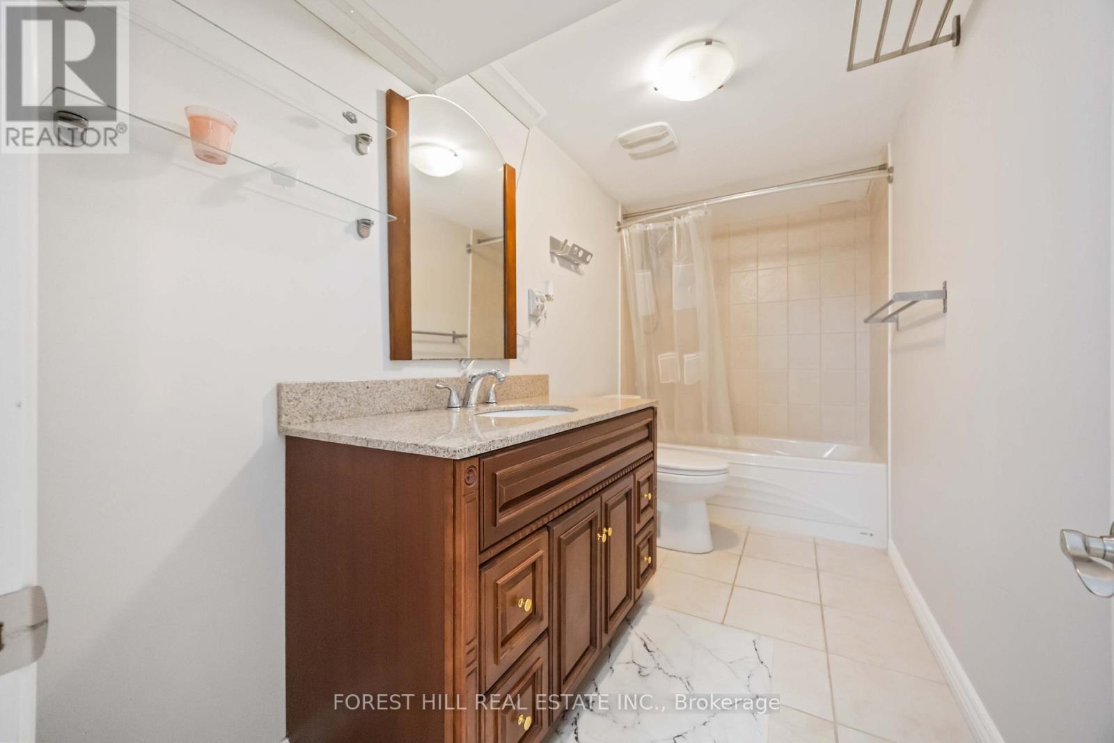 44 Addison Crescent, Toronto, Ontario  M3B 1K8 - Photo 26 - C12921590