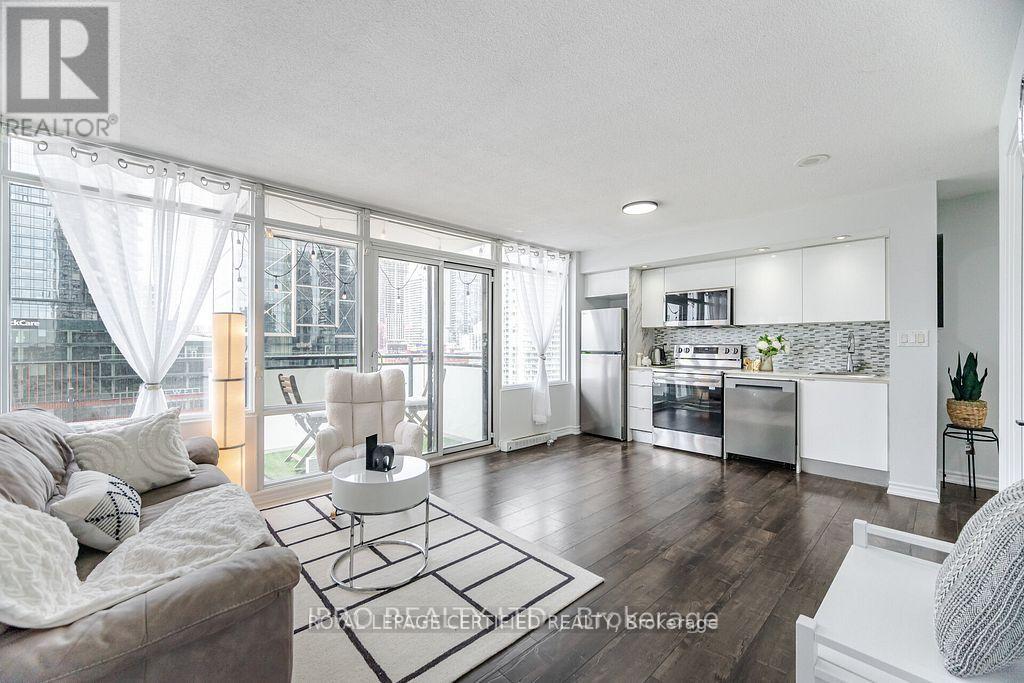 1015 - 25 Telegram Mews, Toronto, Ontario  M5V 3Z1 - Photo 19 - C12921622