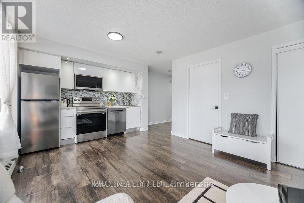 1015 - 25 Telegram Mews, Toronto, Ontario  M5V 3Z1 - Photo 20 - C12921622