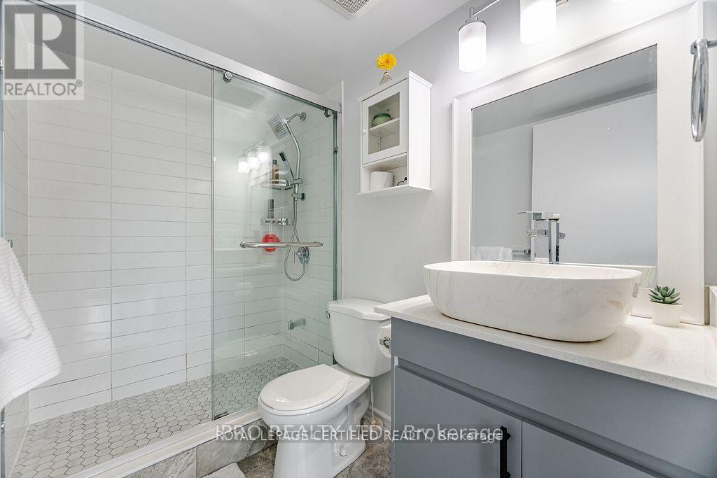 1015 - 25 Telegram Mews, Toronto, Ontario  M5V 3Z1 - Photo 21 - C12921622