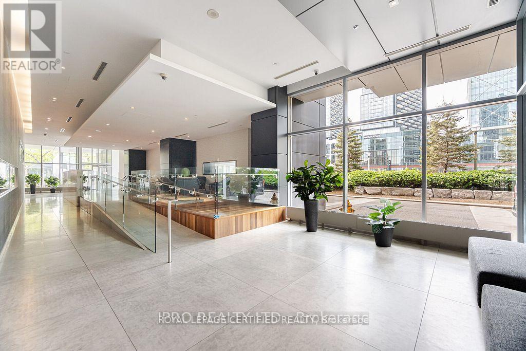 1015 - 25 Telegram Mews, Toronto, Ontario  M5V 3Z1 - Photo 5 - C12921622