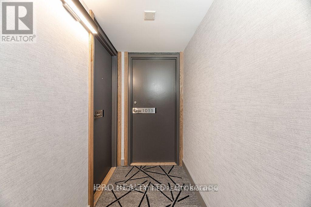 1015 - 25 Telegram Mews, Toronto, Ontario  M5V 3Z1 - Photo 6 - C12921622