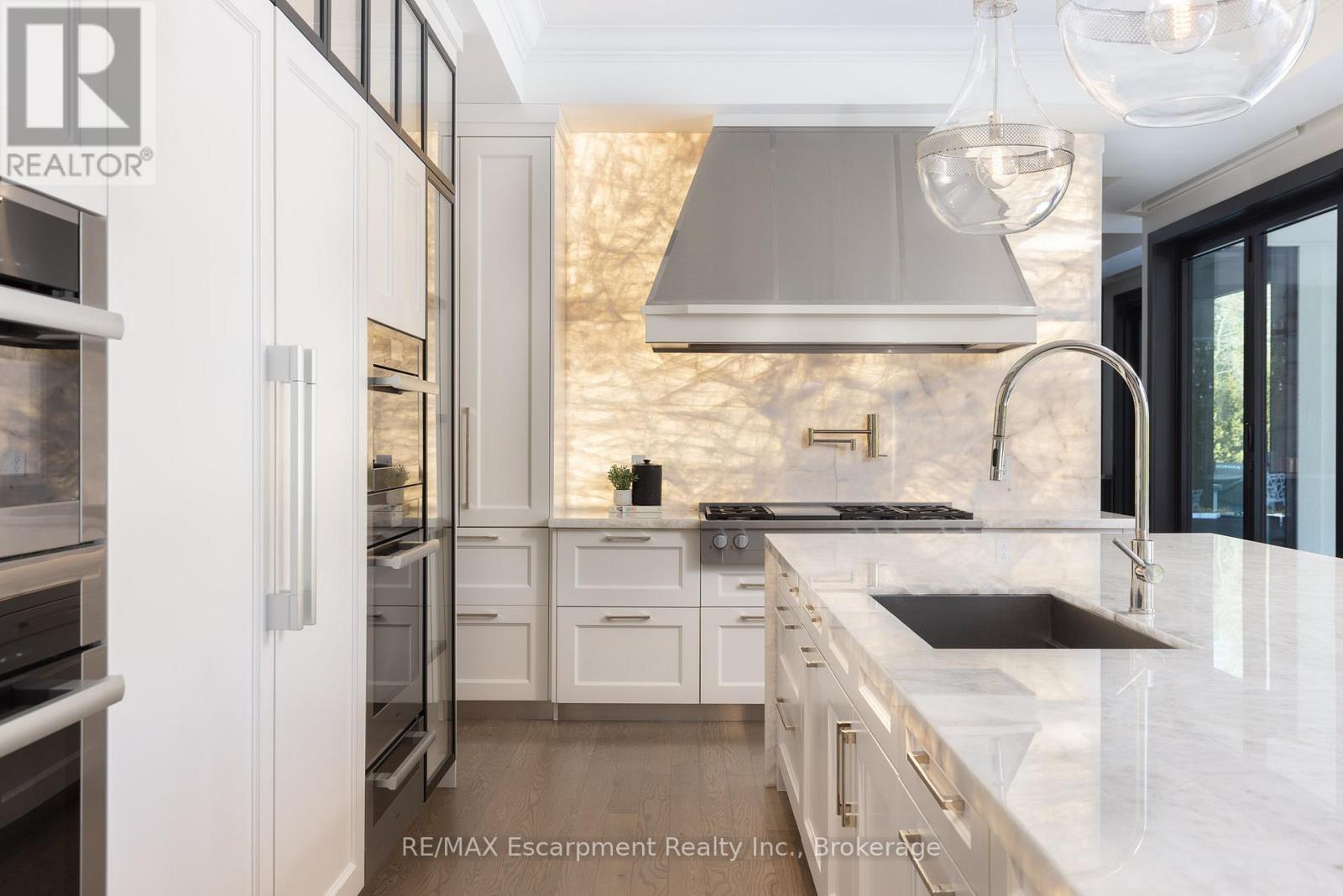 15 Lambert Common, Oakville, Ontario  L6K 0H6 - Photo 10 - W12919550