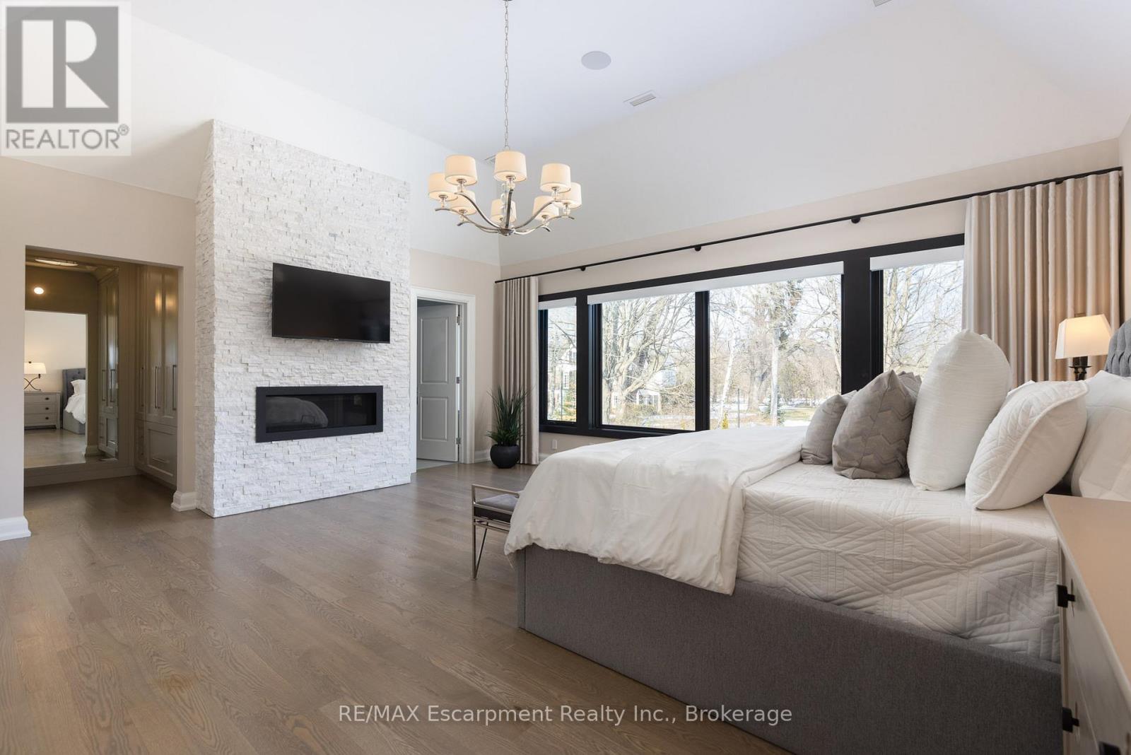 15 Lambert Common, Oakville, Ontario  L6K 0H6 - Photo 25 - W12919550