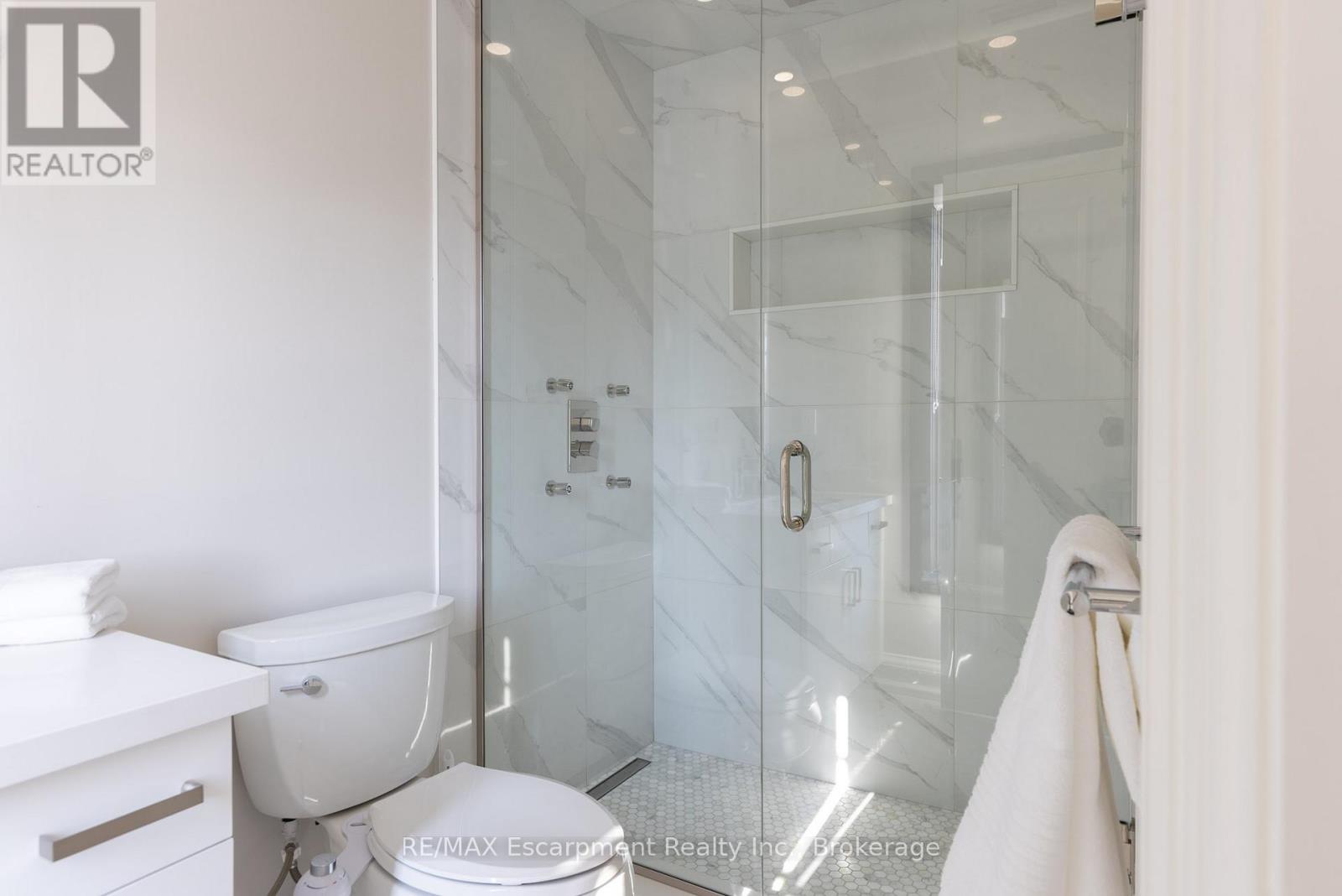 15 Lambert Common, Oakville, Ontario  L6K 0H6 - Photo 29 - W12919550