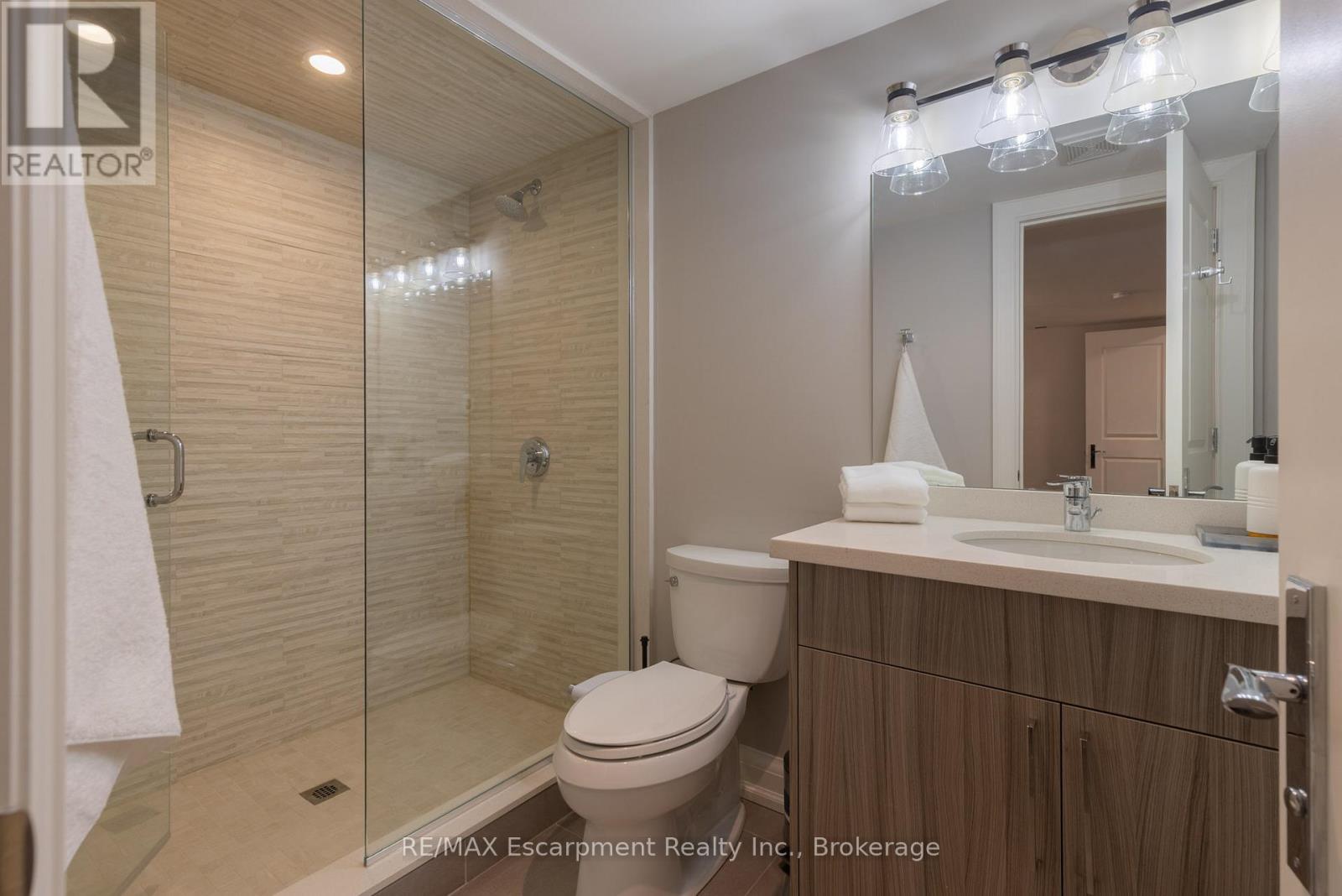 15 Lambert Common, Oakville, Ontario  L6K 0H6 - Photo 44 - W12919550