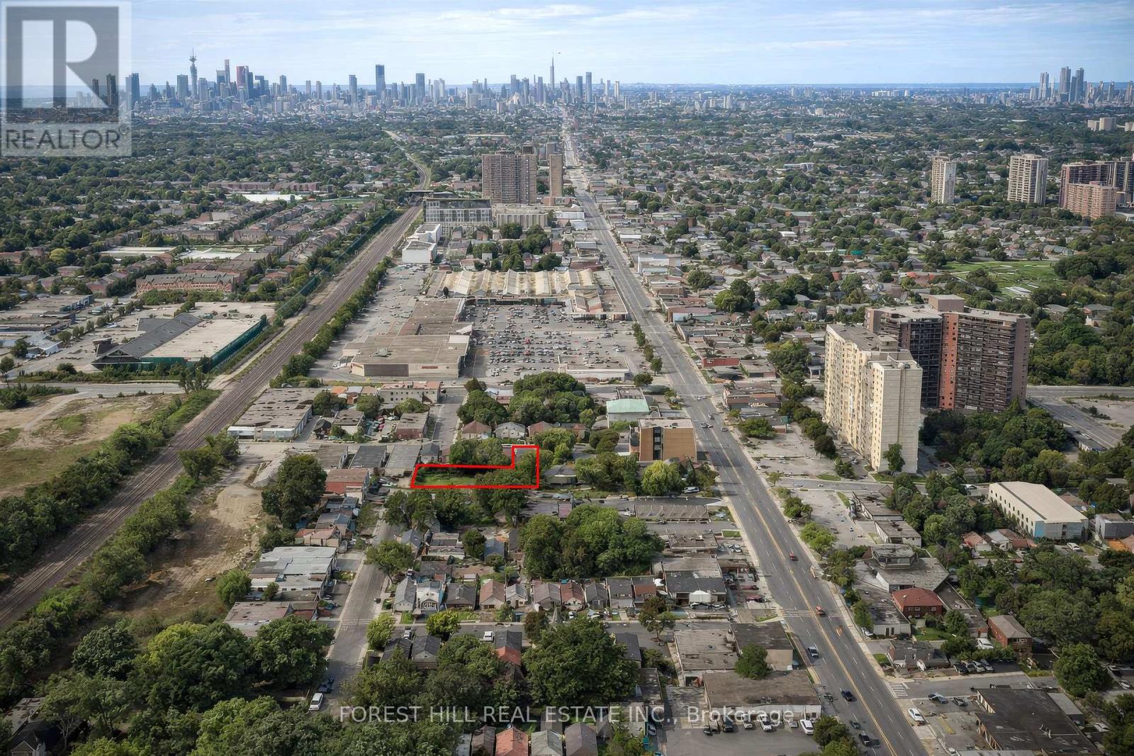 39 Thora Avenue, Toronto, Ontario  M1L 2P7 - Photo 8 - E12921600