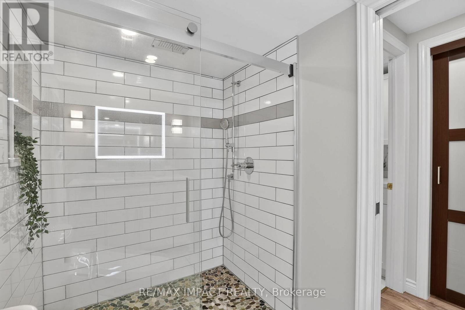 2348 Wildwood Crescent, Pickering, Ontario  L1X 2N1 - Photo 44 - E12921616