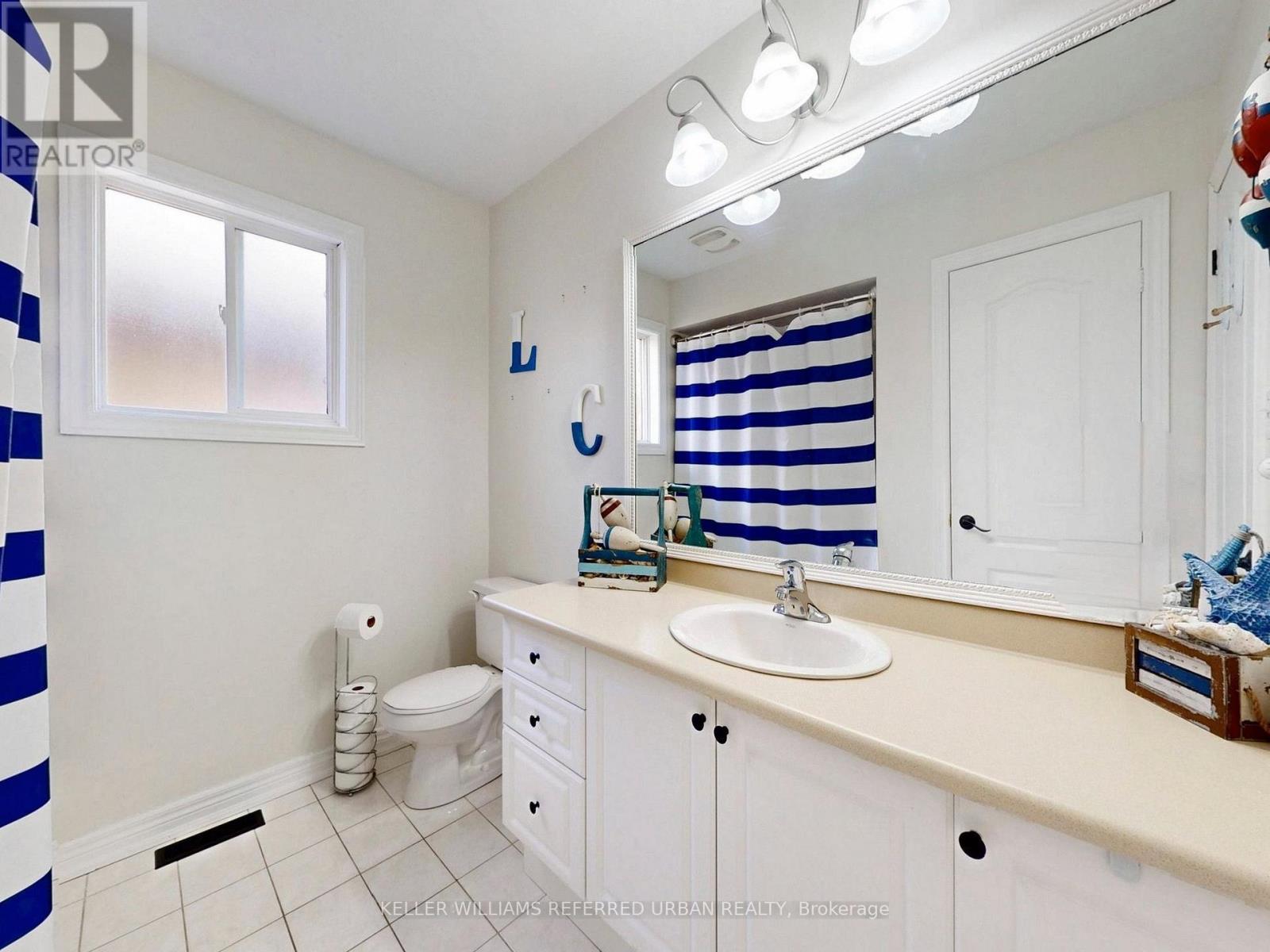 208 Maria Antonia Road, Vaughan, Ontario  L4H 2Z4 - Photo 32 - N12921608