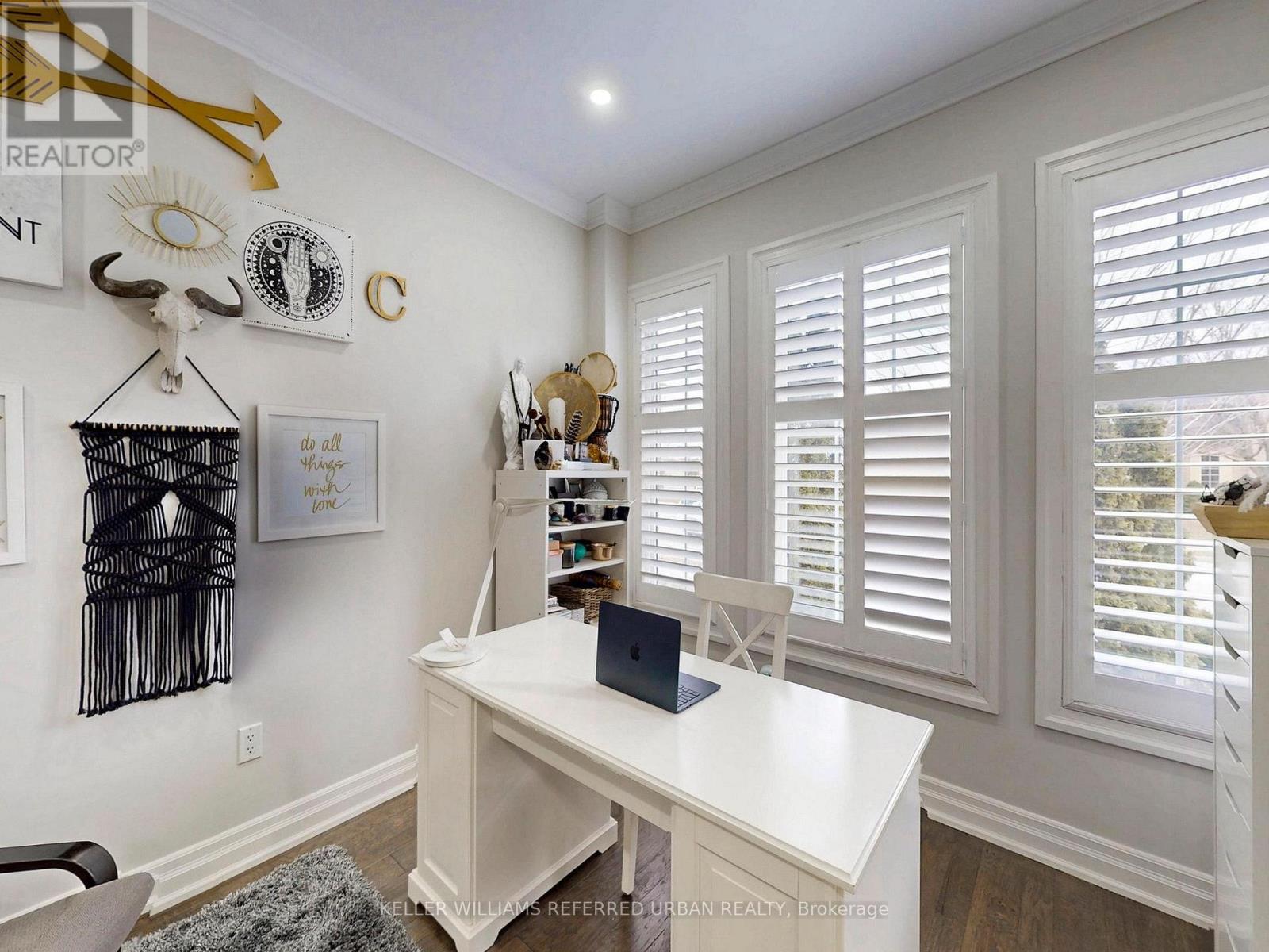 208 Maria Antonia Road, Vaughan, Ontario  L4H 2Z4 - Photo 4 - N12921608