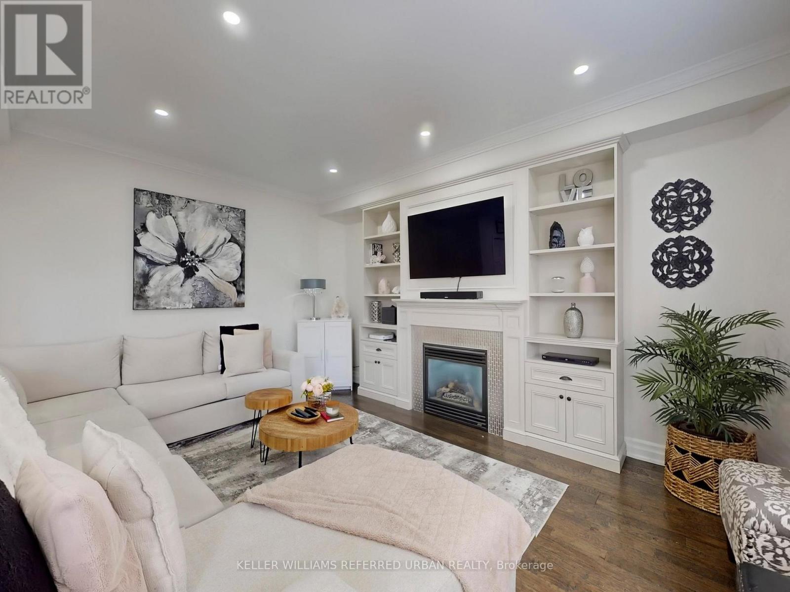 208 Maria Antonia Road, Vaughan, Ontario  L4H 2Z4 - Photo 7 - N12921608