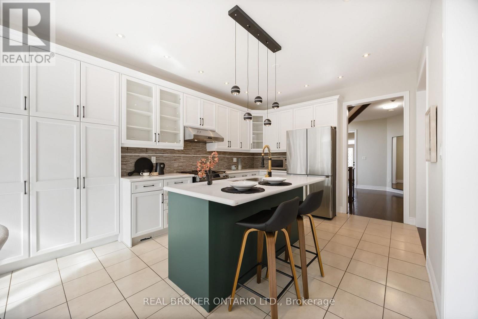 40 Mack Clement Lane, Richmond Hill, Ontario  L4S 0G2 - Photo 13 - N12921624