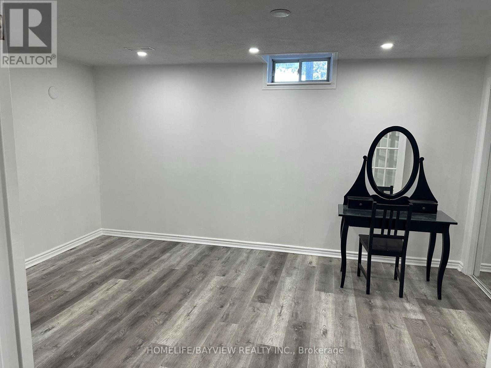 36 Rosanna(Lower Level) Crescent, Vaughan, Ontario  L6A 2T3 - Photo 13 - N12921642