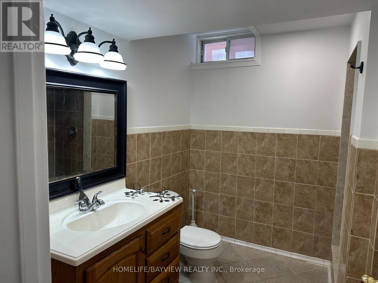 36 Rosanna(Lower Level) Crescent, Vaughan, Ontario  L6A 2T3 - Photo 19 - N12921642