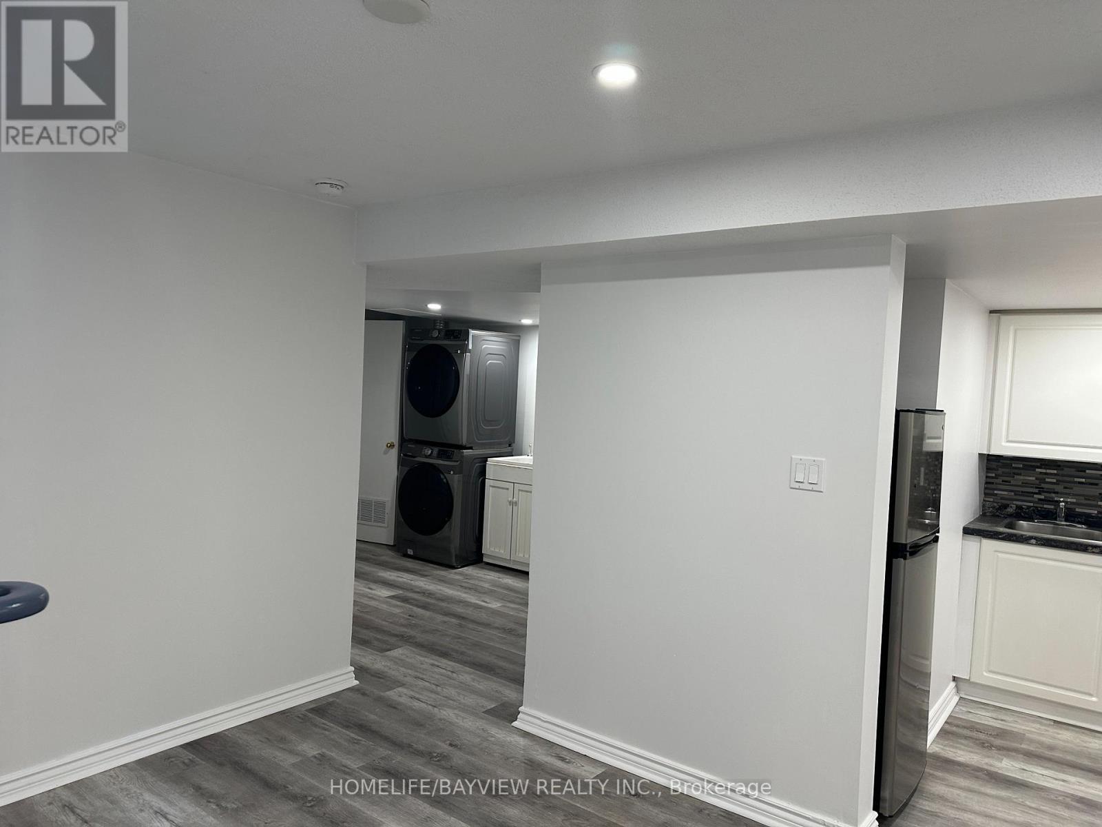 36 Rosanna(Lower Level) Crescent, Vaughan, Ontario  L6A 2T3 - Photo 6 - N12921642