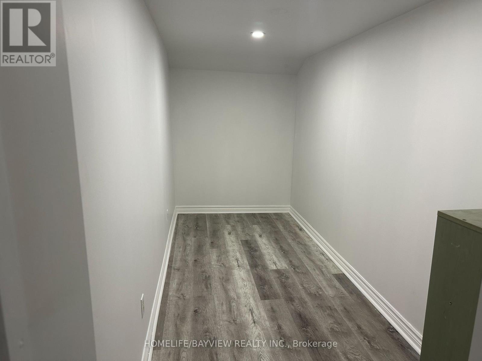 36 Rosanna(Lower Level) Crescent, Vaughan, Ontario  L6A 2T3 - Photo 8 - N12921642