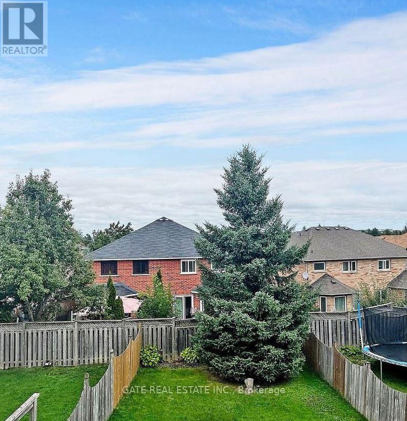 91 Primeau Drive, Aurora, Ontario  L4G 6Z3 - Photo 7 - N12921646