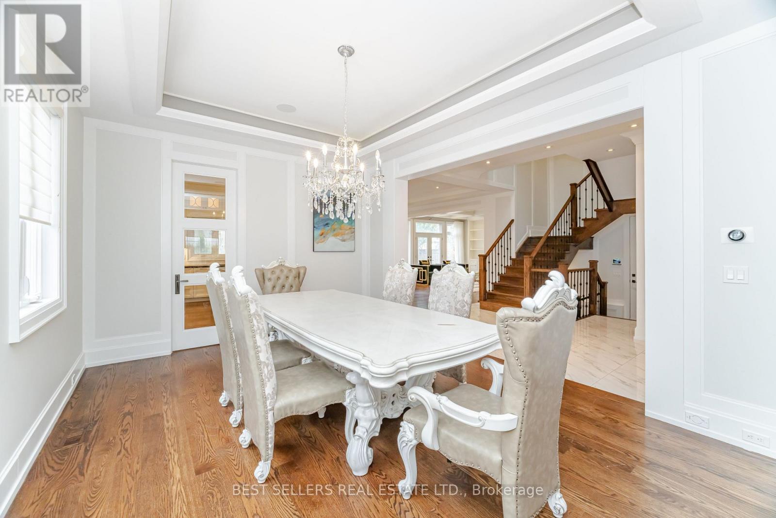 898 Parkland Ave Avenue, Mississauga, Ontario  L5H 3H1 - Photo 13 - W12921574