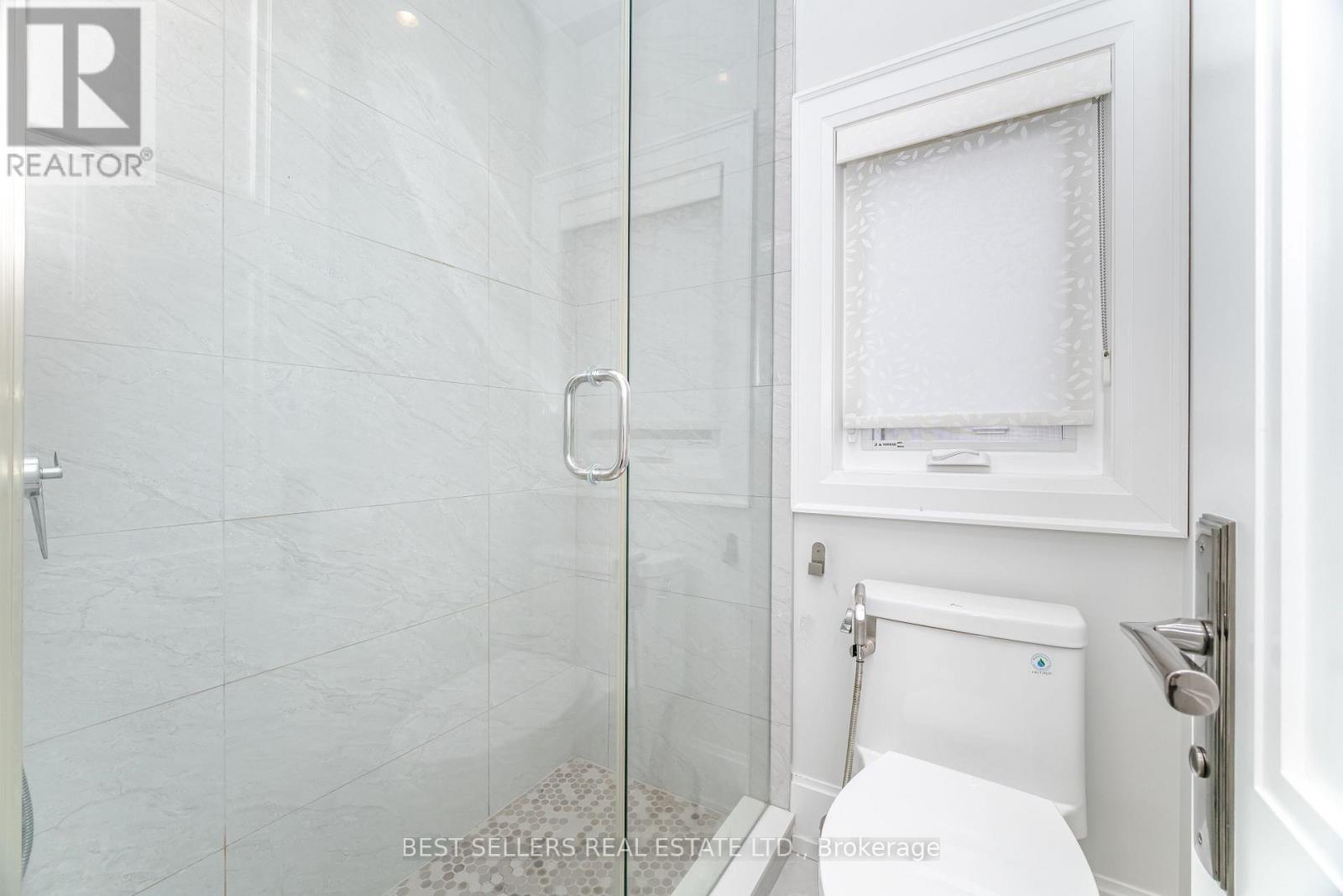 898 Parkland Ave Avenue, Mississauga, Ontario  L5H 3H1 - Photo 38 - W12921574