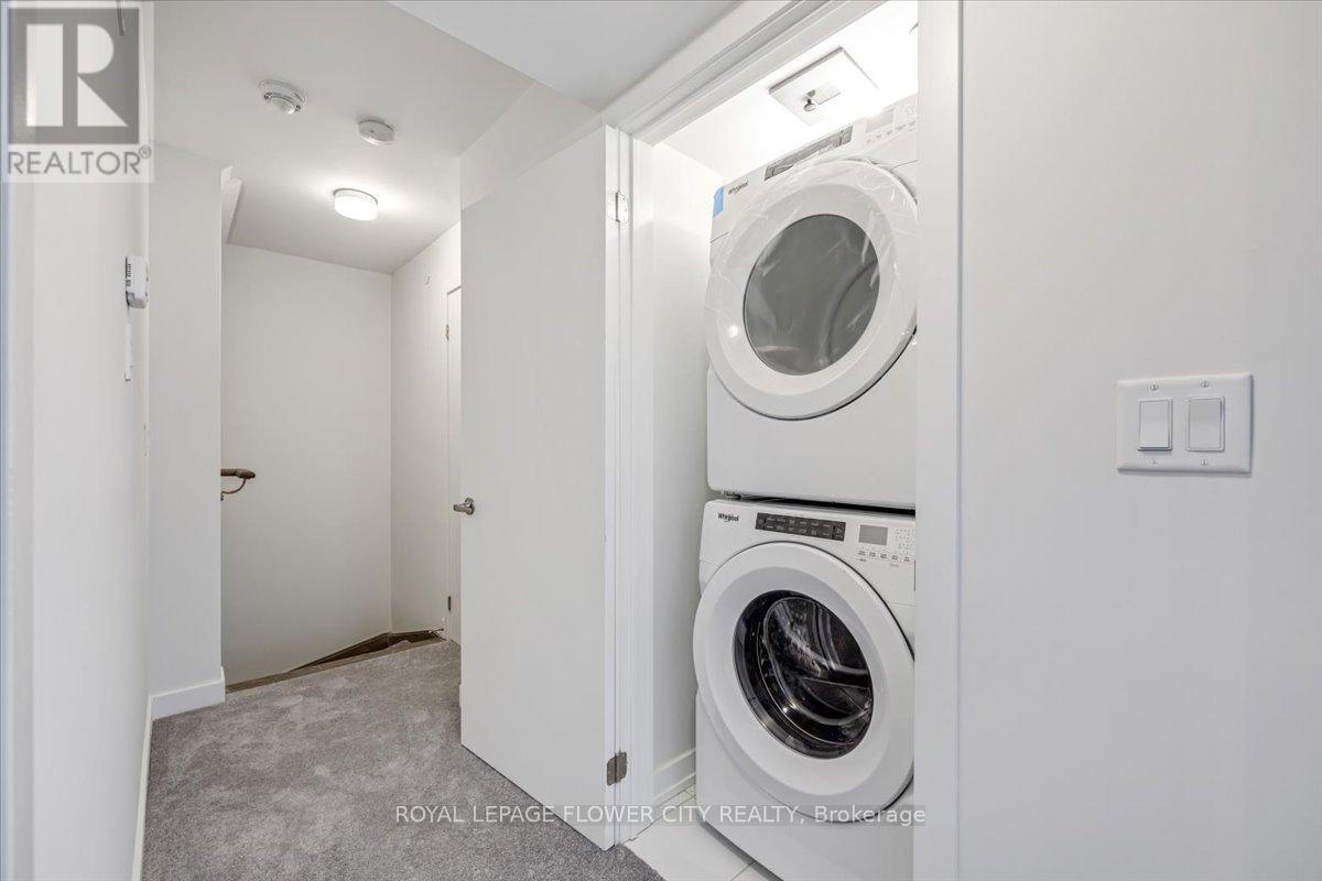 3 - 3421 Ridgeway Drive, Mississauga, Ontario  L5L 0C1 - Photo 23 - W12921638