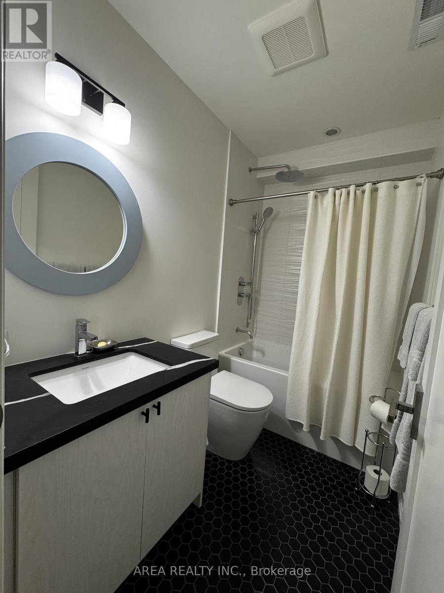 Lower - 1413 Queen Victoria Avenue, Mississauga, Ontario  L5H 3H2 - Photo 8 - W12921640