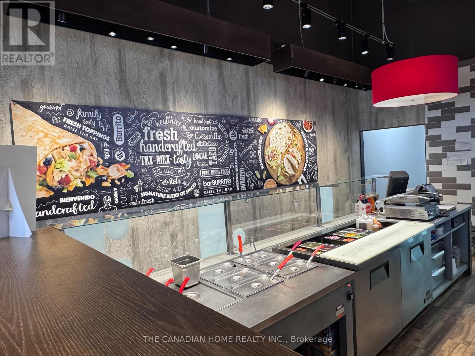 5010 Pinedale Avenue, Burlington, Ontario  L7L 0G3 - Photo 3 - W12921648