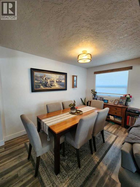 17w Civic Avenue, Magrath, Alberta  T0K 1J0 - Photo 8 - A2296236