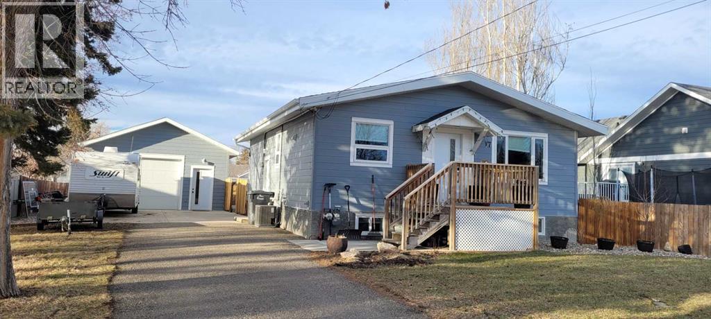 17w Civic Avenue, Magrath, Alberta  T0K 1J0 - Photo 25 - A2296236