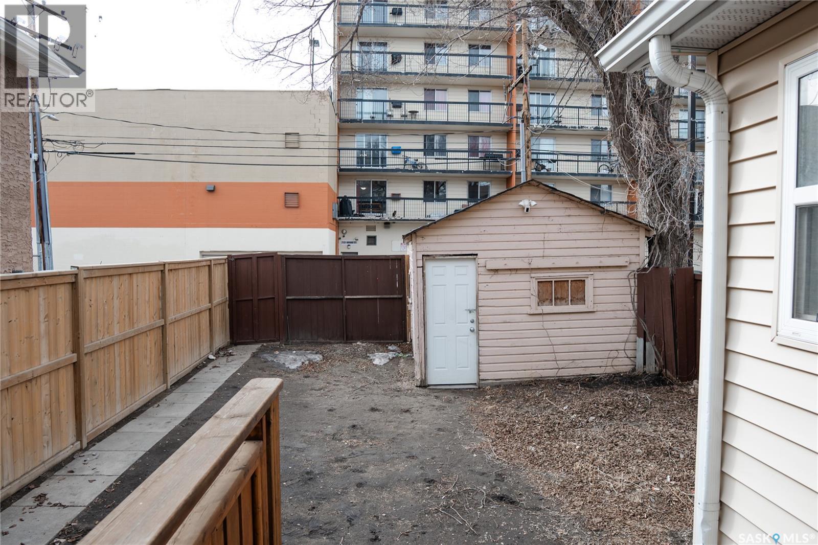 2128 Osler Street, Regina, Saskatchewan  S4P 1W6 - Photo 35 - SK031279