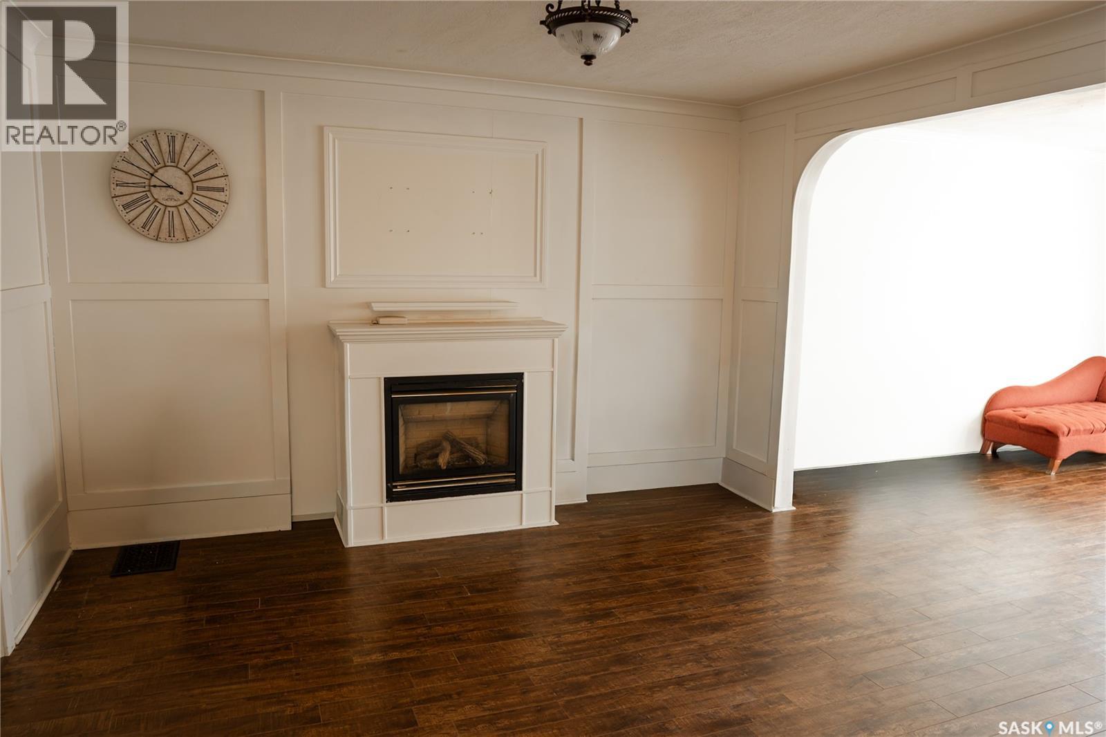 2128 Osler Street, Regina, Saskatchewan  S4P 1W6 - Photo 5 - SK031279