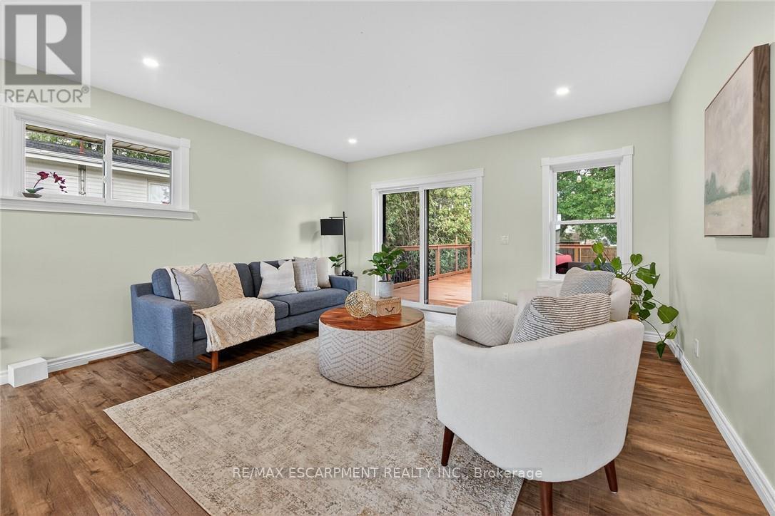 49 Erie Avenue N, Haldimand, Ontario  N0A 1G0 - Photo 14 - X12921636