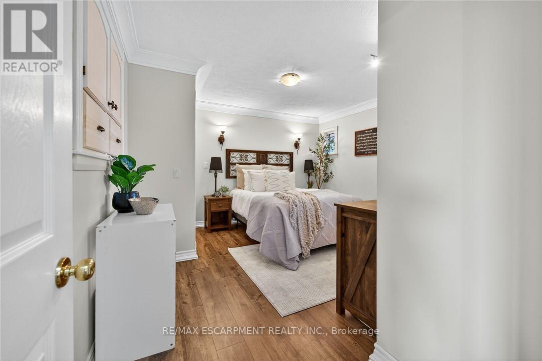 49 Erie Avenue N, Haldimand, Ontario  N0A 1G0 - Photo 20 - X12921636