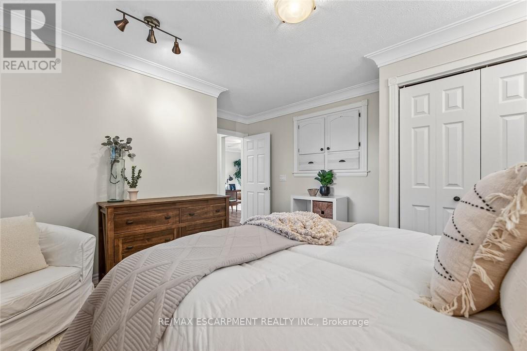 49 Erie Avenue N, Haldimand, Ontario  N0A 1G0 - Photo 22 - X12921636