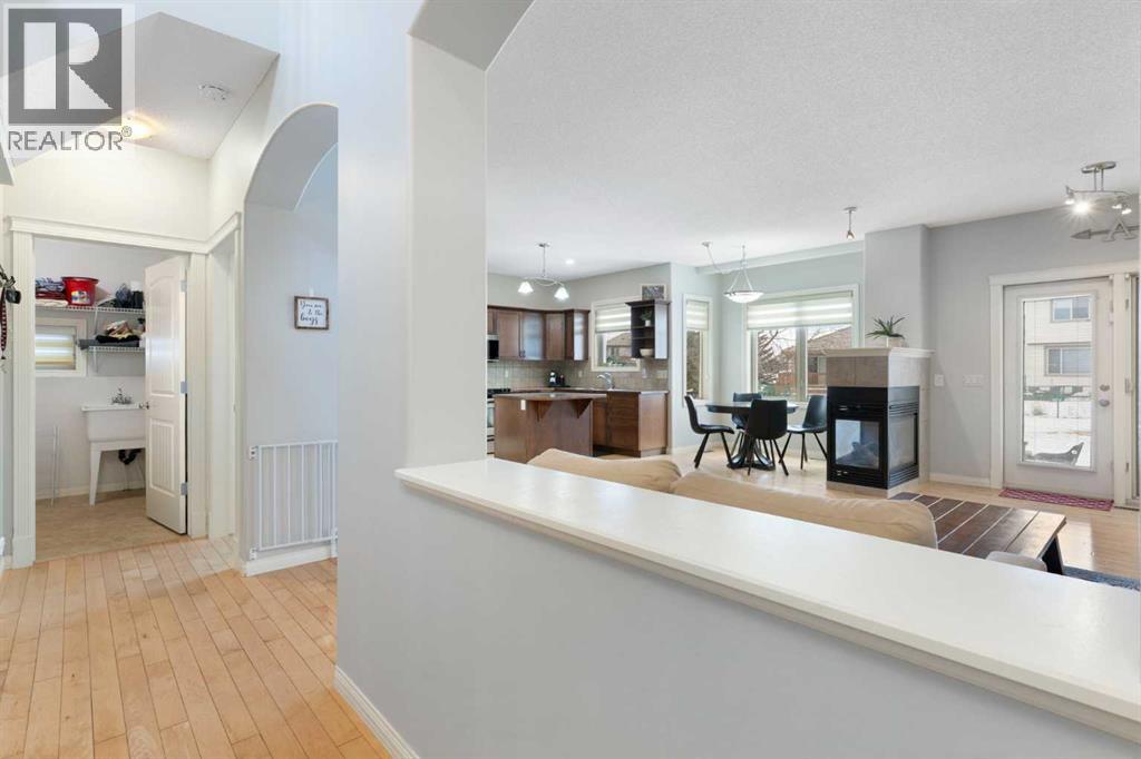 52 Glensummit Close, Cochrane, Alberta  T4C 2K1 - Photo 4 - A2288807