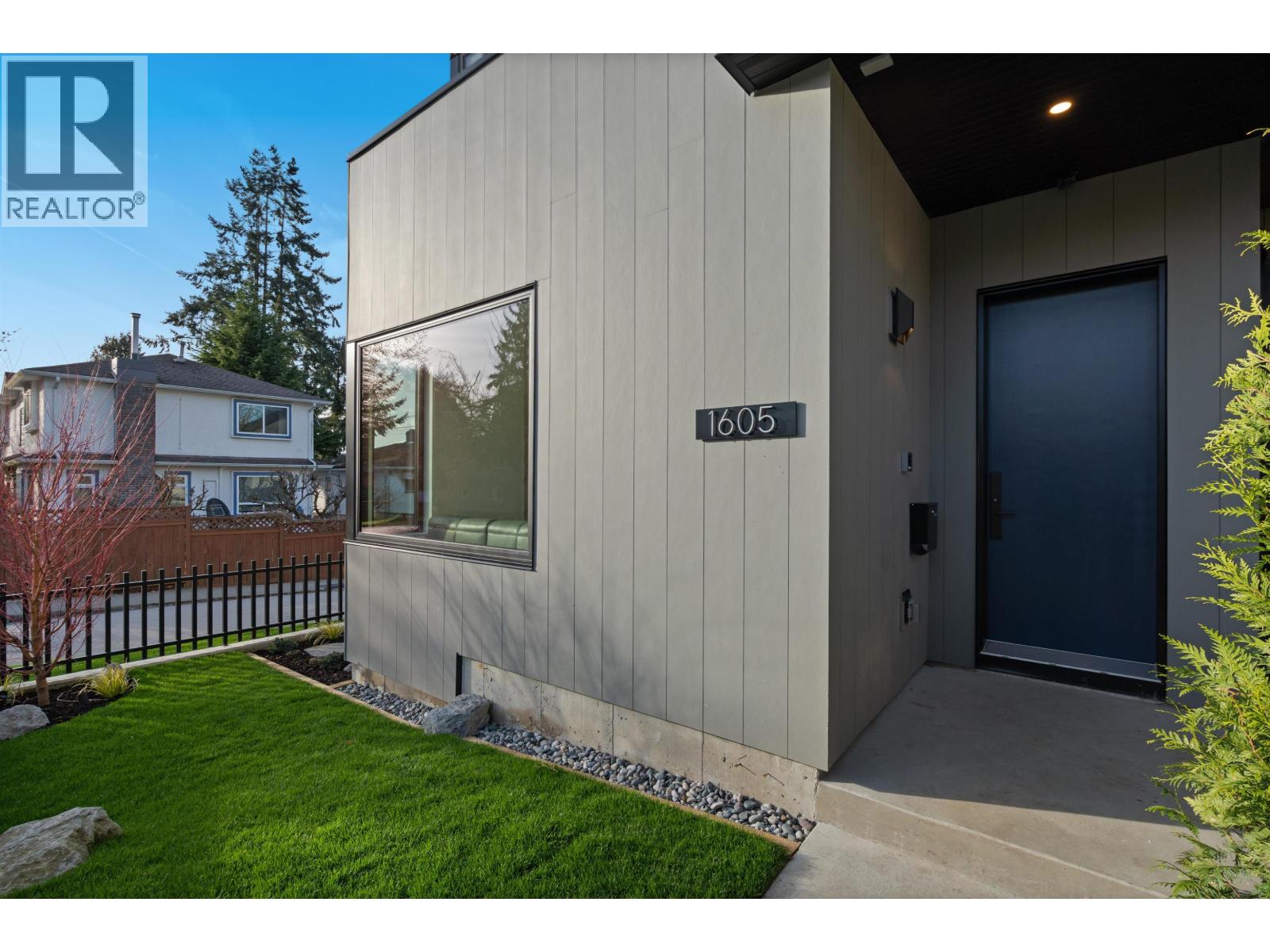 1605 E 21st Avenue, Vancouver, British Columbia V5N 3V8 - Photo 3 - R3103274