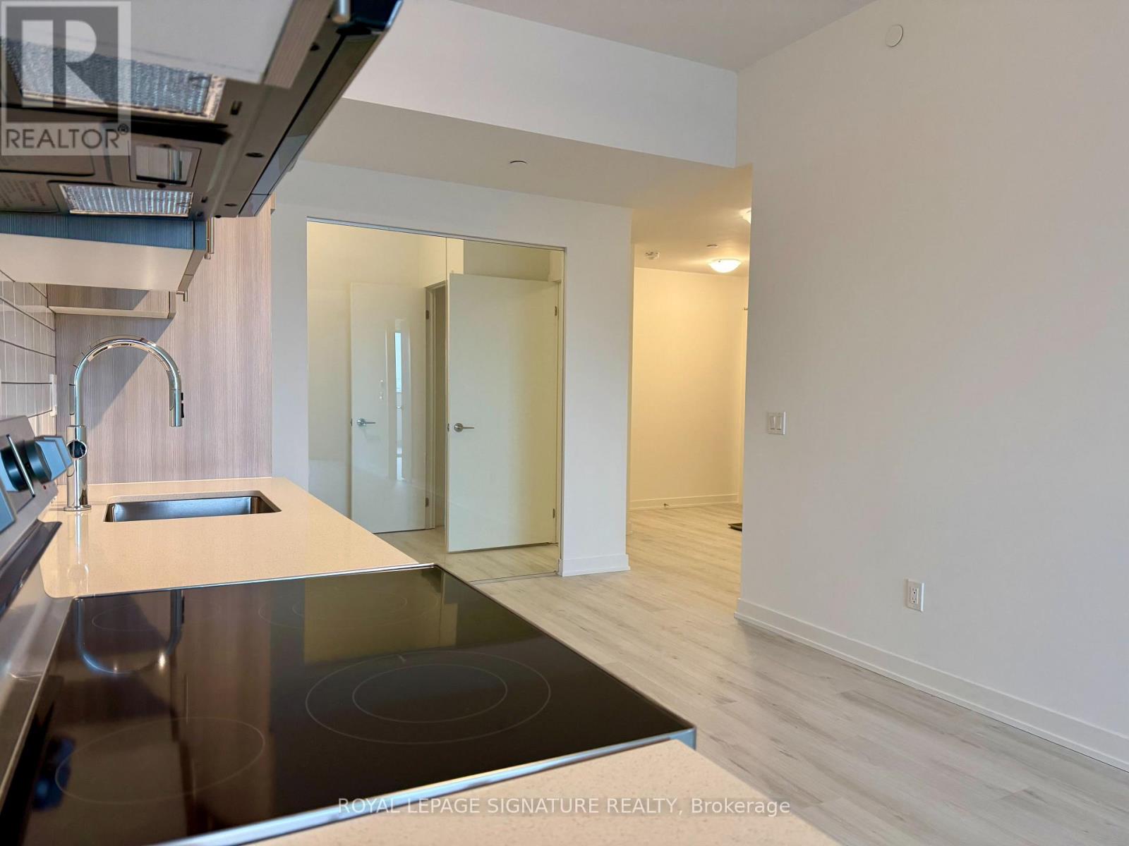 409 - 1010 Sandy Beach Road, Pickering, Ontario  L1W 3V9 - Photo 8 - E12913292