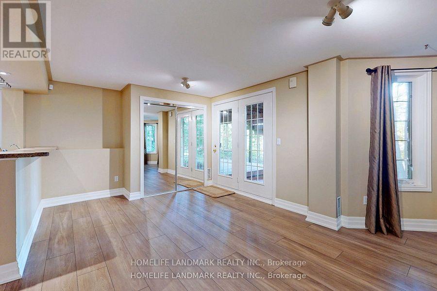 1976 Forest Valley Drive, Innisfil, Ontario  L9S 4A5 - Photo 18 - N12898324