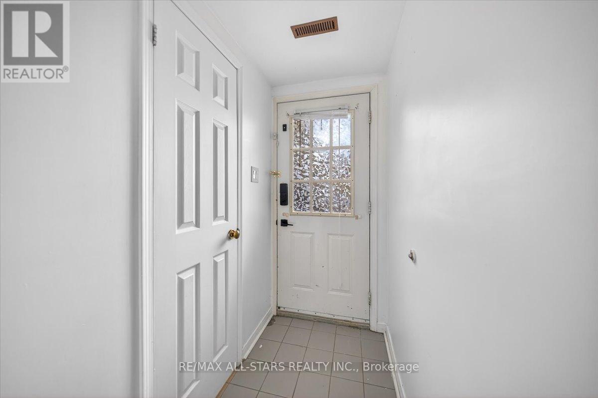 3 - 119 Spring Road, Georgina, Ontario  L4P 2K4 - Photo 40 - N12913880