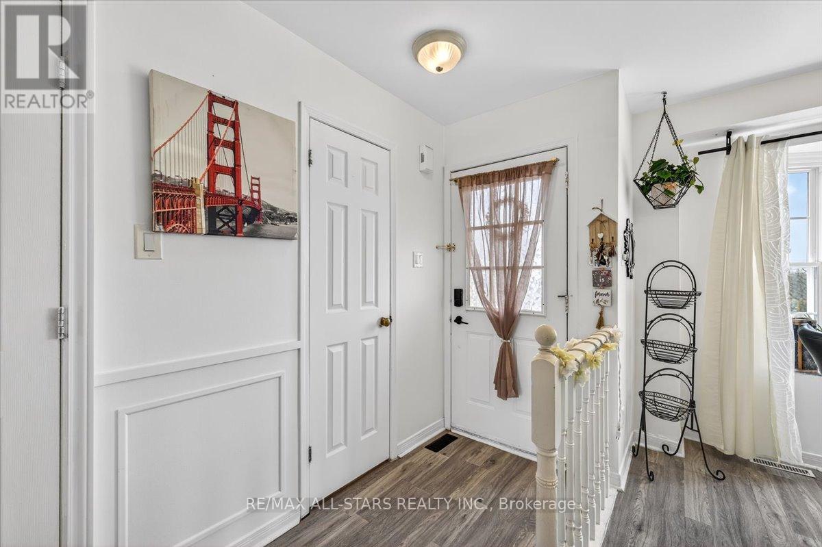 3 - 119 Spring Road, Georgina, Ontario  L4P 2K4 - Photo 4 - N12913880