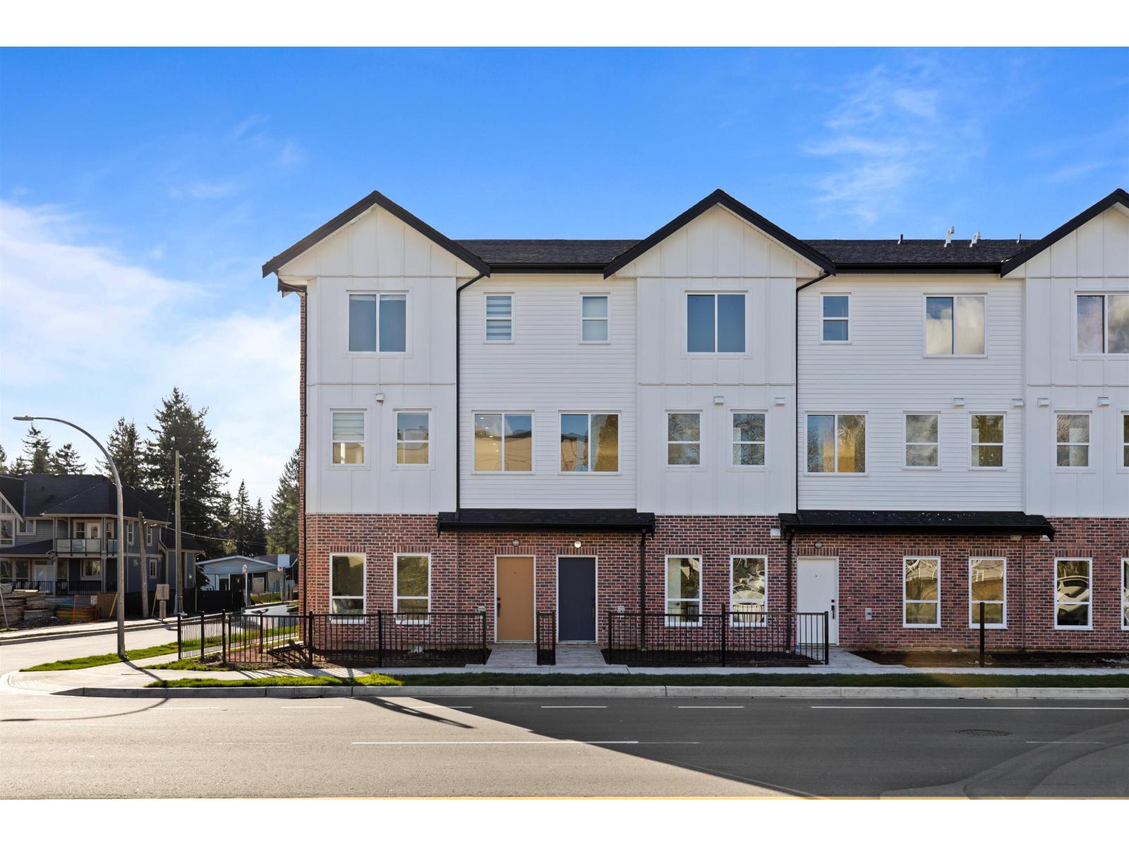 7 31981 Coral Avenue, Abbotsford, British Columbia  V2T 2J9 - Photo 1 - R3103243