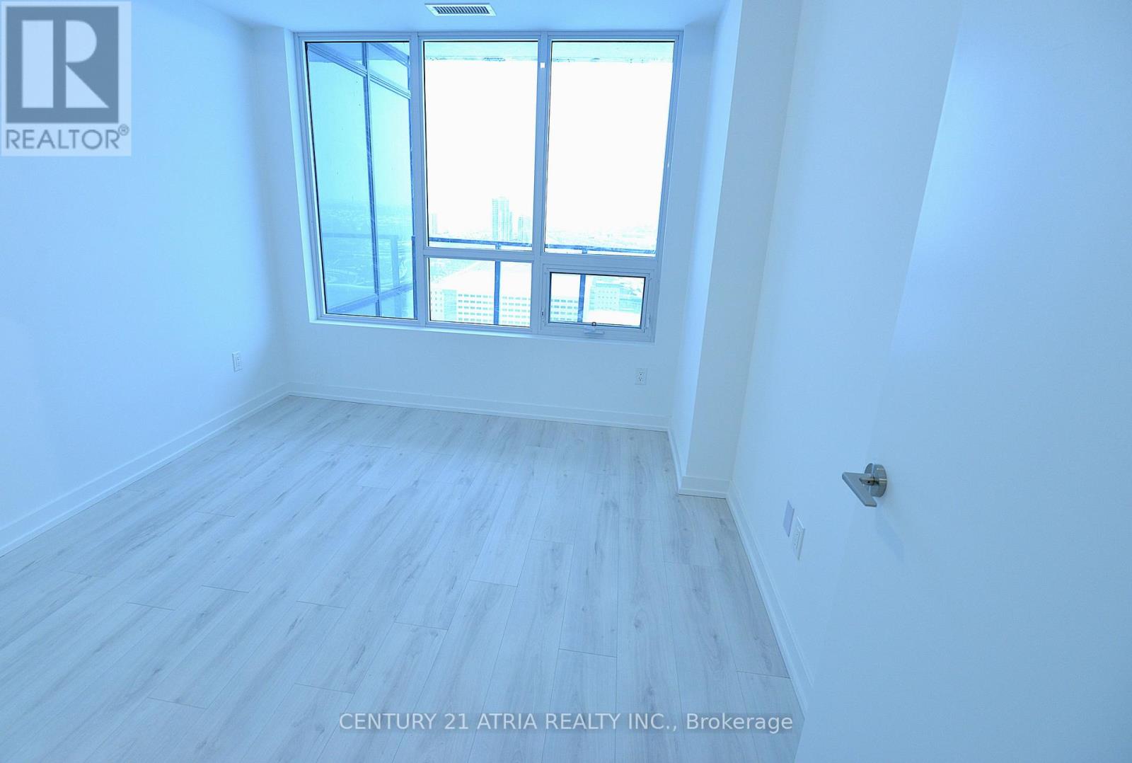 2411 - 1435 Celebration Drive, Pickering, Ontario  L1W 0C4 - Photo 7 - E12921526