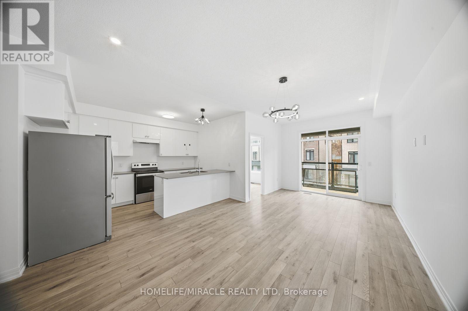 901 - 585 Colborne Street E, Brant, Ontario N3S 0K4 - Photo 7 - X12920750