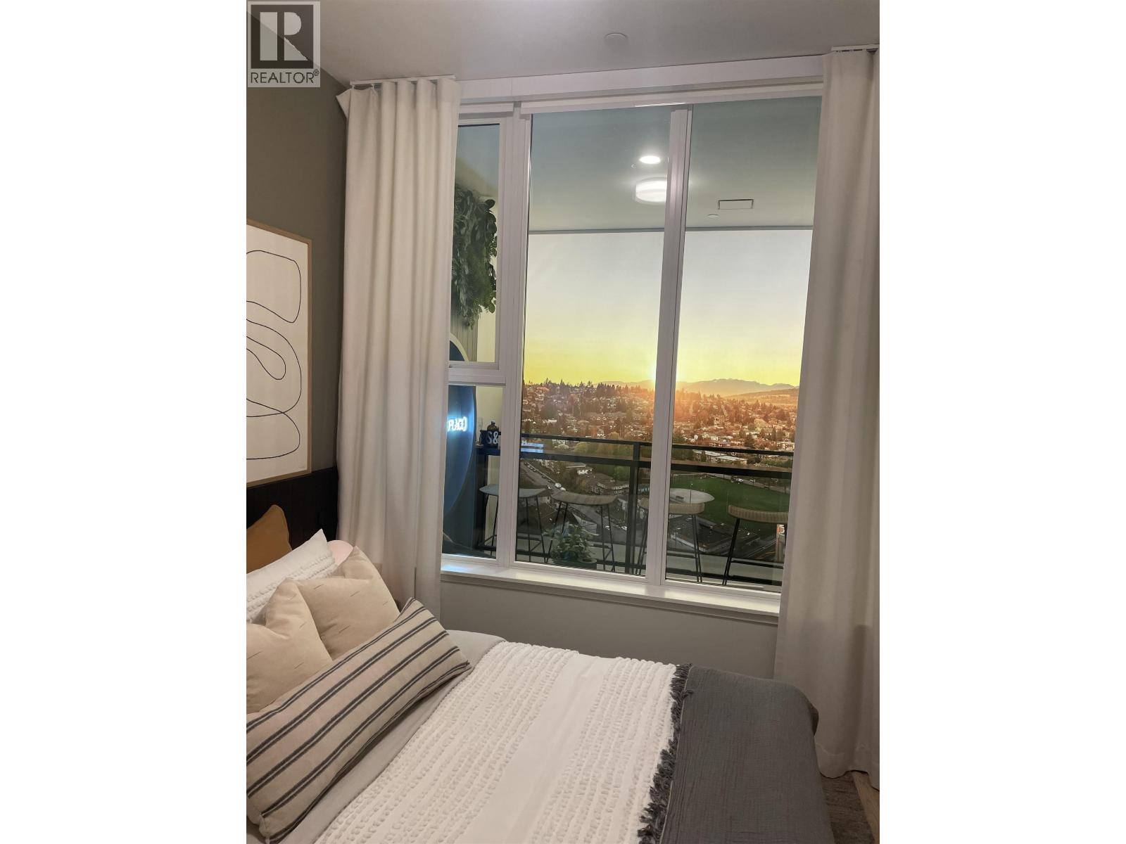 2501 203 Keary Street, New Westminster, British Columbia V3L 3W7 - Photo 5 - R3103704