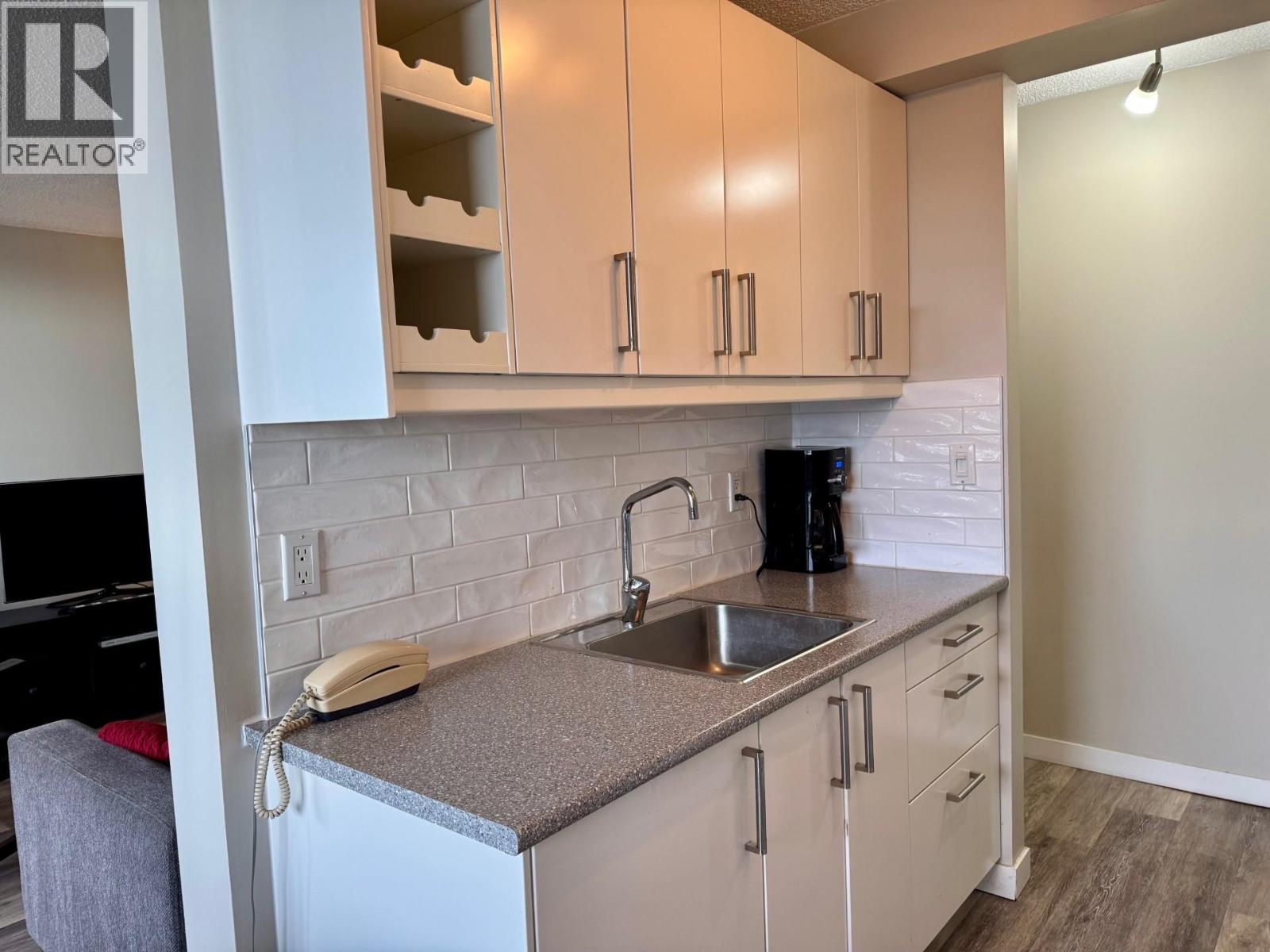 1903 145 St. Georges Avenue, North Vancouver, British Columbia V7L 3G8 - Photo 12 - R3103727