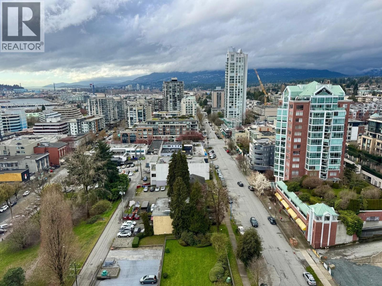 1903 145 St. Georges Avenue, North Vancouver, British Columbia V7L 3G8 - Photo 6 - R3103727