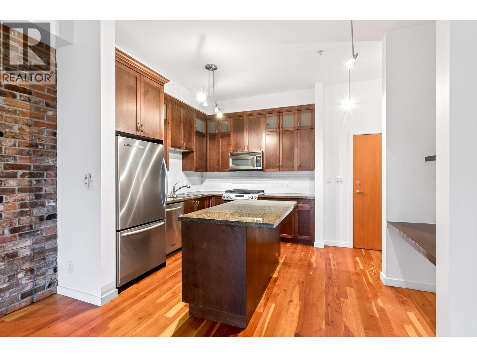 111 250 Salter Street, New Westminster, British Columbia V3M 0B7 - Photo 6 - R3103739