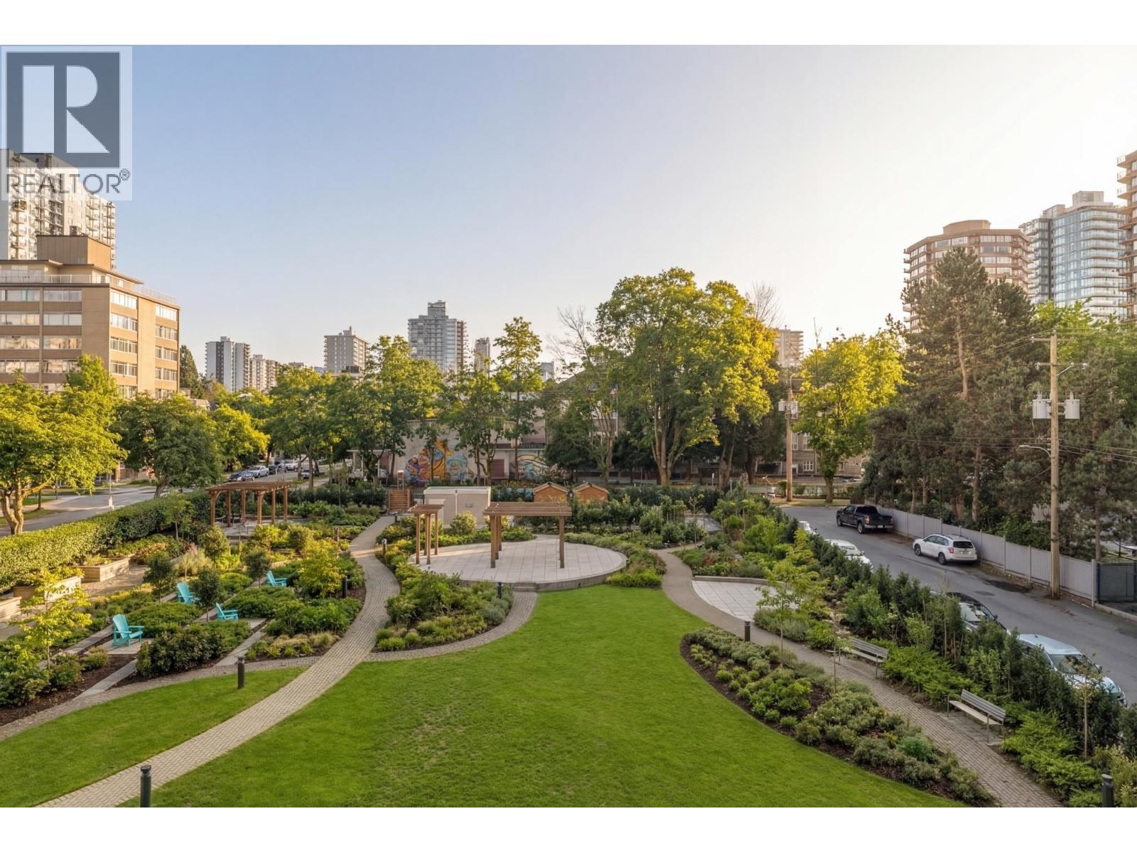 406 1740 COMOX STREET, Vancouver, British Columbia