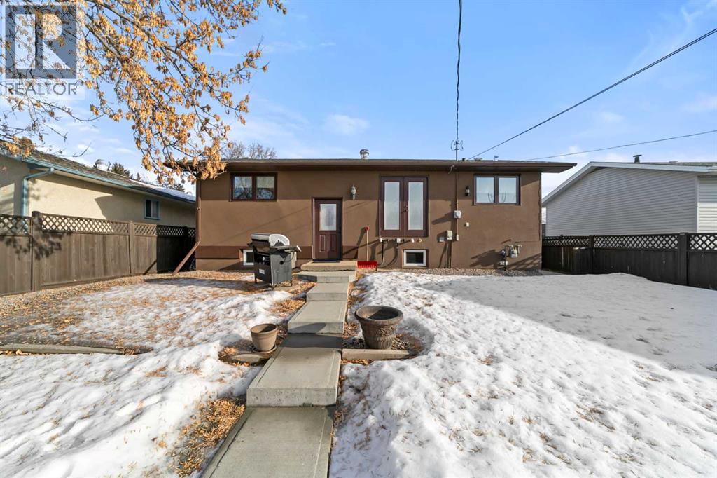 5304 56 Street, Camrose, Alberta  T4V 2E4 - Photo 5 - A2283693